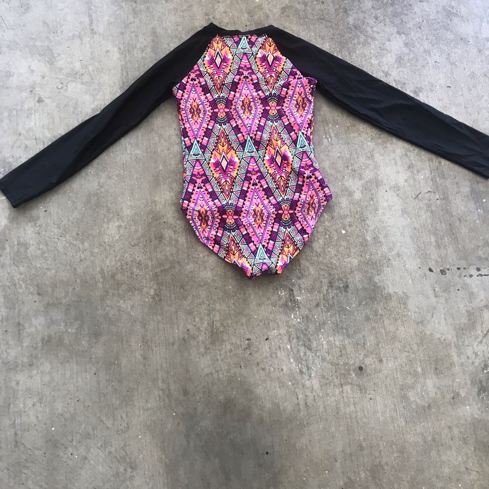 Cute bathing suit - Picture 6 of 7